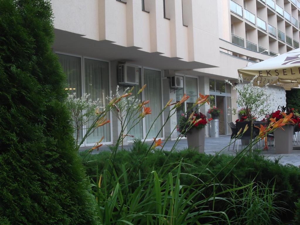 Resort - Rehabilitation Center Sanatorium Belorusija ยูร์มาลา ภายนอก รูปภาพ