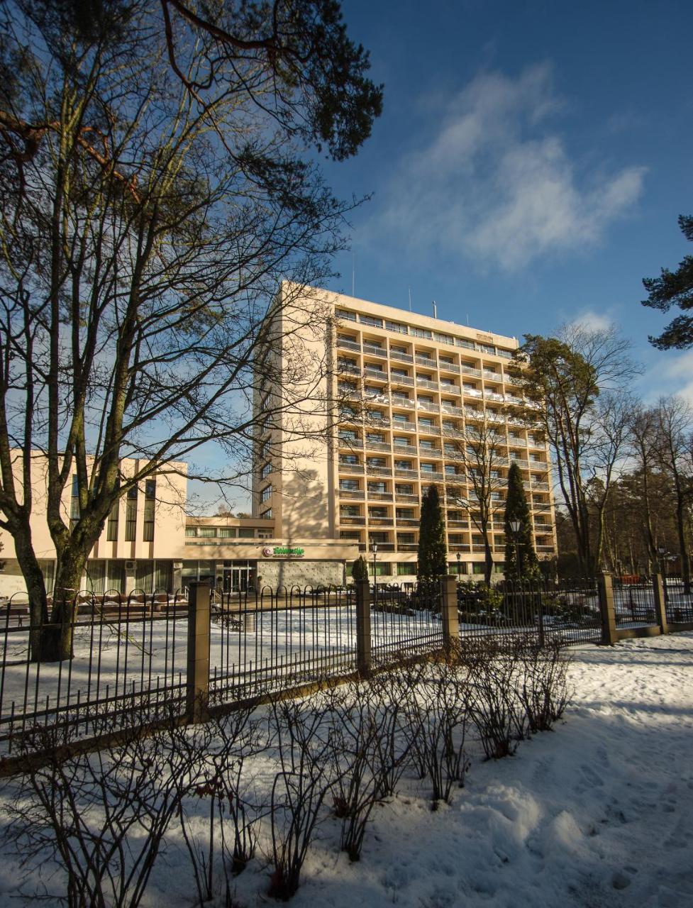 Resort - Rehabilitation Center Sanatorium Belorusija ยูร์มาลา ภายนอก รูปภาพ